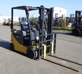 XE NÂNG ĐIỆN 1 TẤN KOMATSU FB10-12 852700