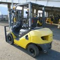 XE NÂNG XĂNG 2,5 TẤN KOMATSU FG25T-17 348422