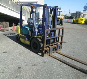XE NÂNG XĂNG 2 TẤN KOMATSU FG20C-12 527001