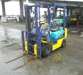 XE NÂNG XĂNG 1.5 TẤN KOMATSU FG15L-17 631111