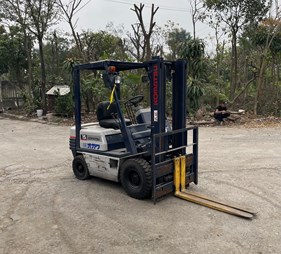 XE NÂNG XĂNG 1.5 TẤN KOMATSU FG15D-15 307459