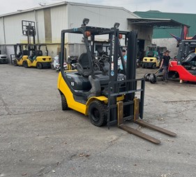 XE NÂNG XĂNG 1.5 TẤN KOMATSU FG15C-21 204301