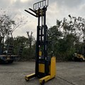 XE NÂNG ĐIỆN ĐỨNG LÁI 1.5 TẤN KOMATSU FB15RL-15 157477