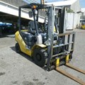 XE NÂNG DẦU 2,5 TẤN KOMATSU  FD25T-17 341315