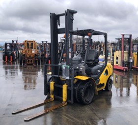 XE NÂNG DẦU 2,5 TẤN KOMATSU  FD25T-17 