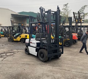 XE NÂNG DẦU 2,5 TẤN KOMATSU  FD25-11 434696