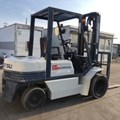 XE NÂNG DẦU 2,5 TẤN KOMATSU  FD25-11