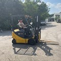 XE NÂNG ĐIỆN 1 TẤN KOMATSU FB10-12 852283 LH 0943888255