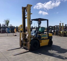 XE NÂNG DẦU 2,5 TẤN KOMATSU  FD25-11 0943888255