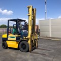 XE NÂNG DẦU 2,5 TẤN KOMATSU  FD25-11 0943888255