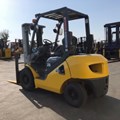 XE NÂNG DẦU 2,5 TẤN KOMATSU  FD25T-17