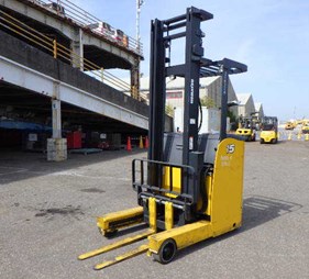 XE NÂNG ĐIỆN ĐỨNG LÁI 1.5 TẤN KOMATSU FB15RL-15 159013