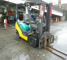 XE NÂNG XĂNG 1.5 TẤN KOMATSU FG15T-20 657020