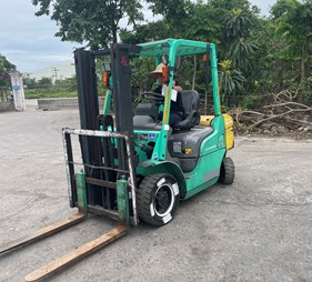 XE NÂNG DẦU2 TẤN MITSUBISHI FDE20T F18D-20909