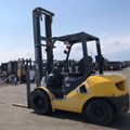 XE NÂNG DẦU 3 TẤN KOMATSU FD30T-17