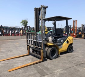 XE NÂNG DẦU 3 TẤN KOMATSU FD30HT-17