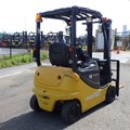 XE NÂNG ĐIỆN 1.5 TẤN KOMATSU FB15-12 