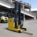 XE NÂNG ĐIỆN ĐỨNG LÁI 1.5 TẤN KOMATSU FB15RL-15 157943
