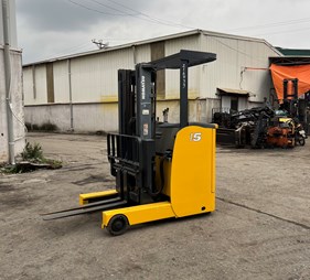 XE NÂNG ĐIỆN ĐỨNG LÁI 1.5 TẤN KOMATSU FB15RL-15  152382