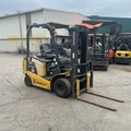 XE NÂNG ĐIỆN 2.5 TẤN KOMATSU FB25-12 100537