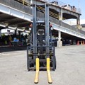 XE NÂNG ĐIỆN 2.5 TẤN KOMATSU FB25-12 NÂNG CAO 6.5M