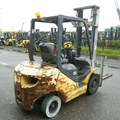 XE NÂNG DẦU 2,5 TẤN KOMATSU  FD25T-17 