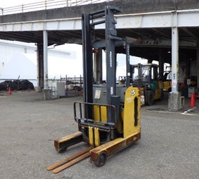 XE NÂNG ĐIỆN ĐỨNG LÁI 1.5 TẤN KOMATSU FB15RW-15 154451