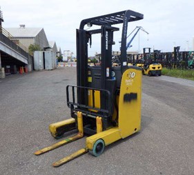 XE NÂNG ĐIỆN  1 TẤN KOMATSU FB10RL-14 141759