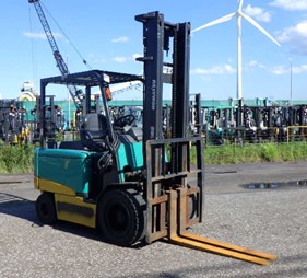 XE NÂNG ĐIỆN 3 TẤN KOMATSU FB30-11