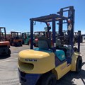 XE NÂNG DẦU 2,5 TẤN KOMATSU FD25C-12