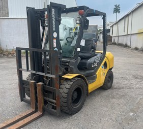 XE NÂNG DẦU 3 TẤN KOMATSU FD30T-17 301620