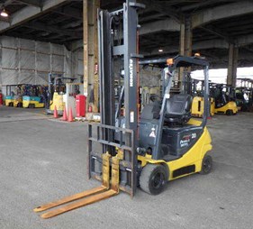 XE NÂNG ĐIỆN 2 TẤN KOMATSU FB20A-12