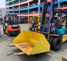 XE NÂNG DẦU 2,5 TẤN KOMATSU FD25C-12
