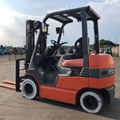 XE NÂNG ĐIỆN 2,5 TẤN TOYOTA 7FB25-50817