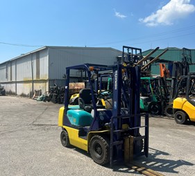XE NÂNG DẦU 1,8 TẤN KOMATSU FD18C-16 615335