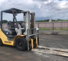 XE NÂNG DẦU 2,5 TẤN KOMATSU FD25C-17 324269