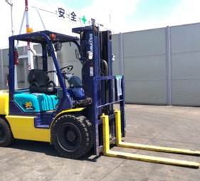 XE NÂNG DẦU 3 TẤN KOMATSU FD30T-14 550802