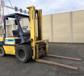 XE NÂNG DẦU 3 TẤN KOMATSU FD30-11