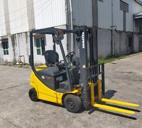 XE NÂNG ĐIỆN 1.5 TẤN KOMATSU FB15-12  853411