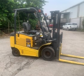 XE NÂNG ĐIỆN 2,5 TẤN KOMATSU FE25-1  303073