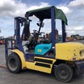 XE NÂNG DẦU 2,5 TẤN KOMATSU FD25T-12 513932