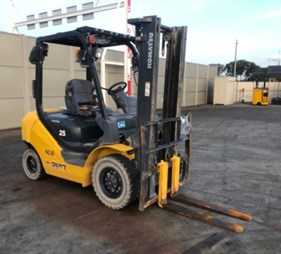 XE NÂNG DẦU 2,5 TẤN KOMATSU FD25T-17 331355