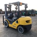 XE NÂNG DẦU 2,5 TẤN KOMATSU FD25T-17 331355