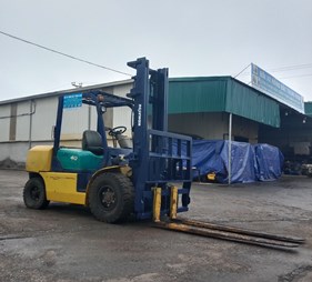 XE NÂNG DẦU 4 TẤN KOMATSU FD40T-7 105507