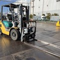 XE NÂNG DẦU 2.5 TẤN KOMATSU FD25T-16 734394