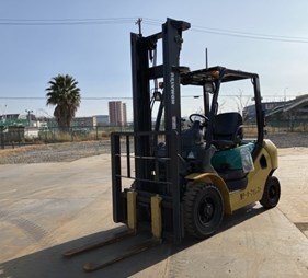XE NÂNG DẦU 2.5 TẤN KOMATSU FD25T-16 750003