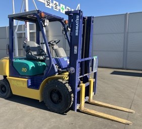 XE NÂNG DẦU 2 TẤN KOMATSU FD20C-14 559518