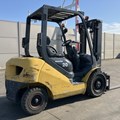 XE NÂNG DẦU 2 TẤN KOMATSU FD20C-17 341520