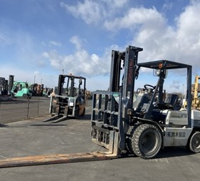 XE NÂNG DẦU 3 TẤN KOMATSU FD30-11 448416