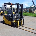 XE NÂNG ĐIỆN 1.5 TẤN KOMATSU FB15-12 843883